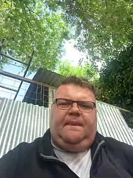 Snapshot of Grase44 chatting on May 12, 9:59 am Grase44 online show from May 12, 9:59 am
