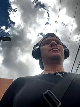 Snapshot of Nick_juniorrx chatting on November 7, 3:38 pm Nick juniorrx online show from November 7, 3:38 pm