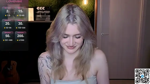 eshleeygreen online show from June 24, 7:44 pm