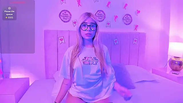 kaathblond  online show from February 14, 2:50 pm