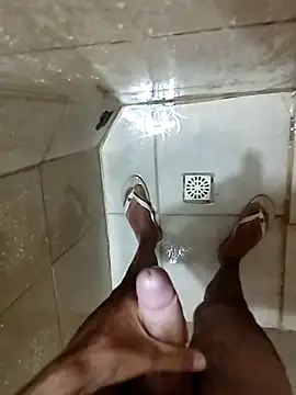 Snapshot of Luan1267 chatting on February 11, 3:45 pm Luan1267 online show from February 11, 3:45 pm