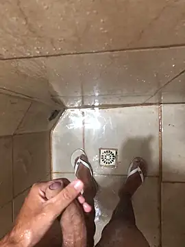 Snapshot of Luan1267 chatting on November 17, 10:14 pm Luan1267 online show from November 17, 10:14 pm