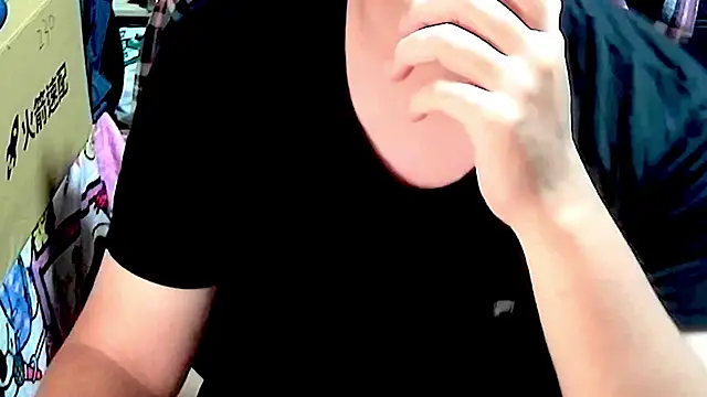 kk05483 online show from March 1, 6:30 pm