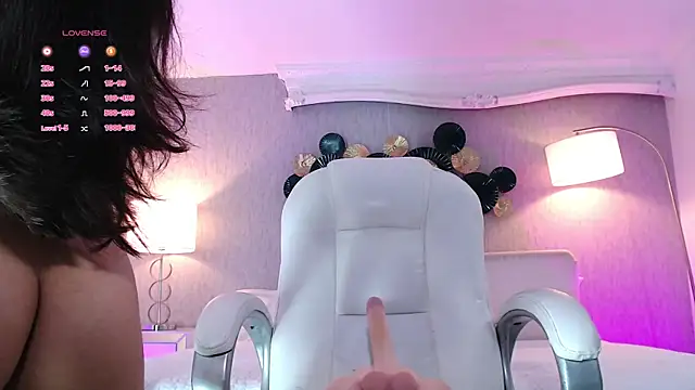 Snapshot of miss_aliia chatting on July 16, 11:40 am miss aliia online show from July 16, 11:40 am