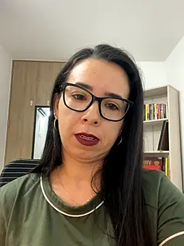 Snapshot of Vicky_ro chatting on November 10, 11:04 am Vicky ro online show from November 10, 11:04 am