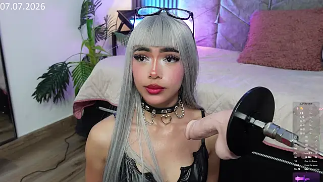 Snapshot of _ViolletteNoir_ chatting on July 7, 8:56 pm ViolletteNoir online show from July 7, 8:56 pm