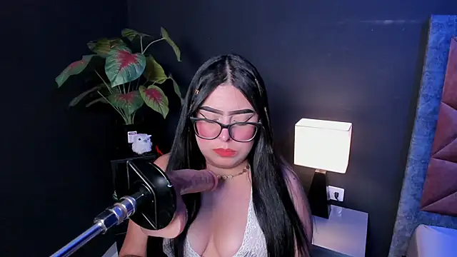 Amy whittee online show from March 23, 3:17 am