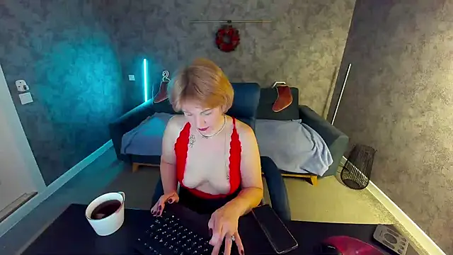 Snapshot of AmaraNights chatting on January 15, 8:56 pm AmaraNights online show from January 15, 8:56 pm