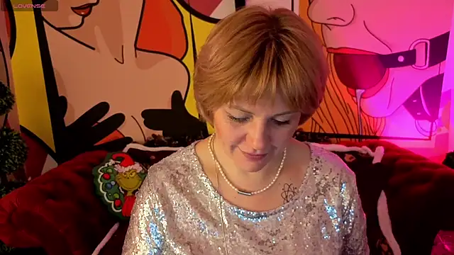 Snapshot of AmaraNights chatting on January 9, 8:27 pm AmaraNights online show from January 9, 8:27 pm