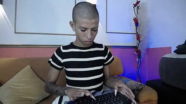 Tessachains 2  online show from November 20, 12:50 pm