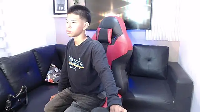 Tessachains 2  online show from January 8, 3:23 am