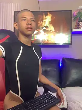 Tessachains 2  online show from November 18, 12:30 pm