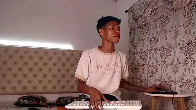 Tessachains 2  online show from February 11, 1:38 am