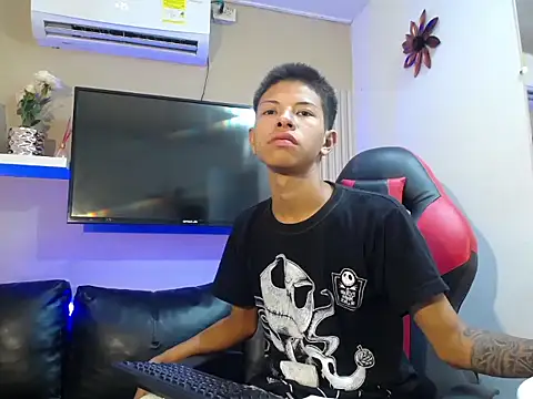 Tessachains 2  online show from January 6, 1:48 pm