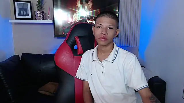 Tessachains 2  online show from December 1, 1:34 pm