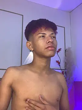 Tessachains 2  online show from November 12, 2:15 am