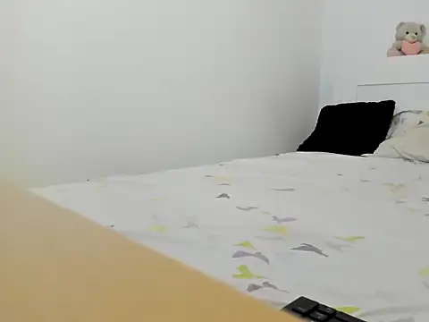 Snapshot of Blueee_diamond chatting on November 8, 2:20 pm Blueee diamond online show from November 8, 2:20 pm