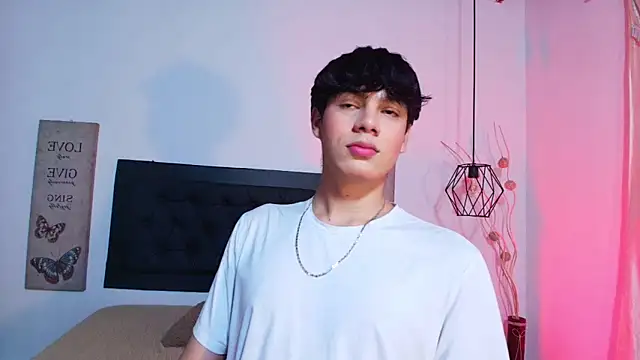 Isaac Kurtt online show from November 21, 7:57 pm