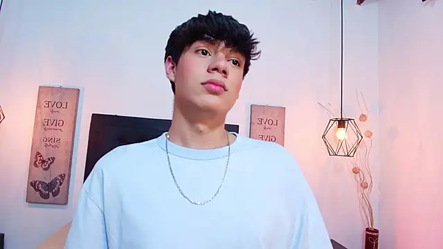 Isaac Kurtt online show from November 20, 8:53 pm