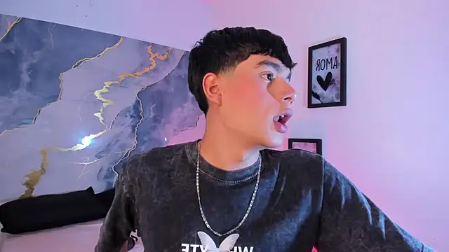 Isaac Kurtt online show from November 24, 7:47 pm