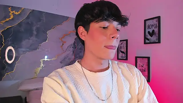 Isaac Kurtt online show from November 22, 8:18 pm