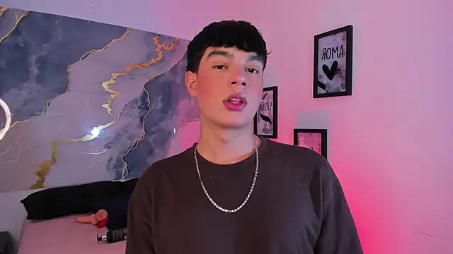 Isaac Kurtt online show from December 2, 7:26 pm