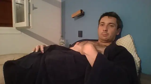 Snapshot of Paul69sb chatting on July 17, 8:28 pm Paul69sb online show from July 17, 8:28 pm