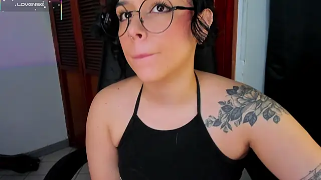 Dubraska Rubio online show from April 4, 3:46 am