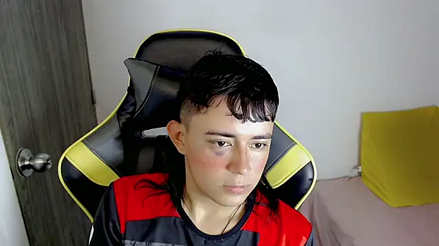 Tatann 18 online show from November 11, 8:47 pm