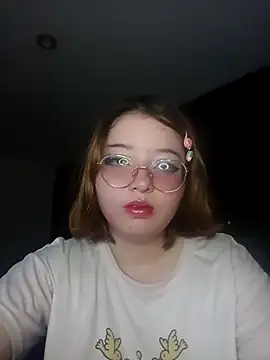 Snapshot of Michi_sauria1 chatting on November 11, 8:31 am Michi sauria1 online show from November 11, 8:31 am