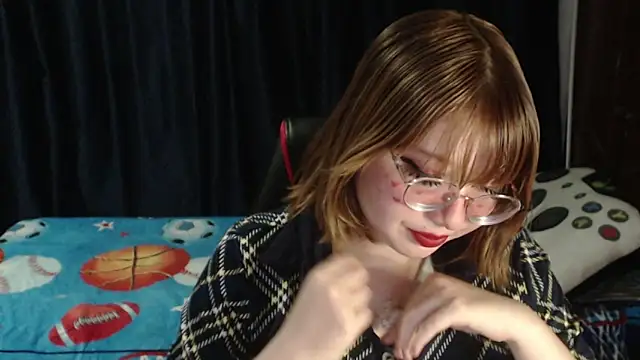 Snapshot of Michi_sauria1 chatting on November 29, 11:49 pm Michi sauria1 online show from November 29, 11:49 pm