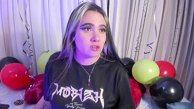 Lilith Zenith  online show from March 6, 4:07 am