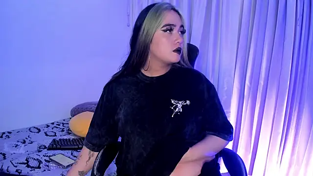 Lilith Zenith  online show from December 21, 4:25 am