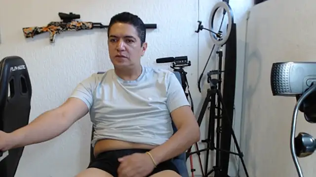 yayo 33 online show from November 12, 8:34 pm