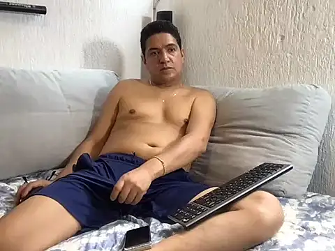 yayo 33 online show from April 15, 8:09 pm