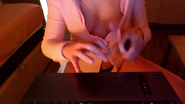 LaContessaClara online show from January 15, 12:25 am