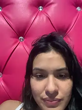 Chiquinquira3 online show from February 24, 4:35 am