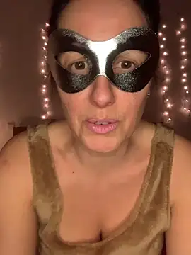 massagistahotbrunette online show from March 1, 8:53 pm