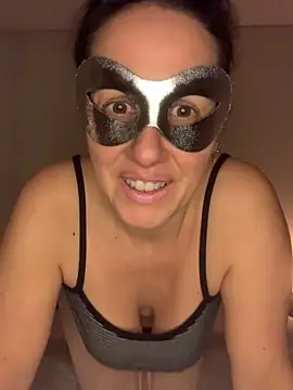 massagistahotbrunette online show from March 15, 11:12 pm