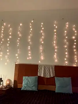 massagistahotbrunette online show from November 20, 7:14 pm