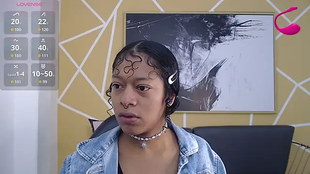 Snapshot of Agatha_Amaya chatting on November 7, 1:04 pm Agatha Amaya online show from November 7, 1:04 pm