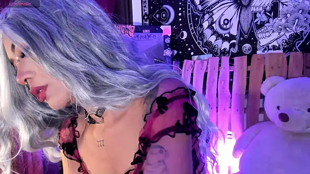 ivybank online show from December 19, 7:38 pm