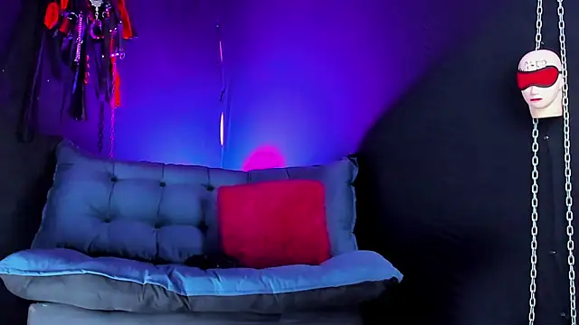 KatrinaStone online show from February 26, 4:40 pm