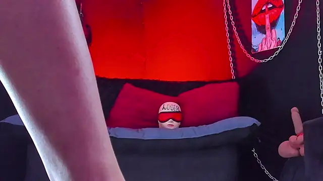 KatrinaStone online show from April 15, 6:01 pm