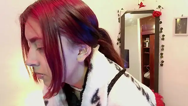 Snapshot of vaiolet_johansson chatting on November 10, 12:54 pm vaiolet johansson online show from November 10, 12:54 pm