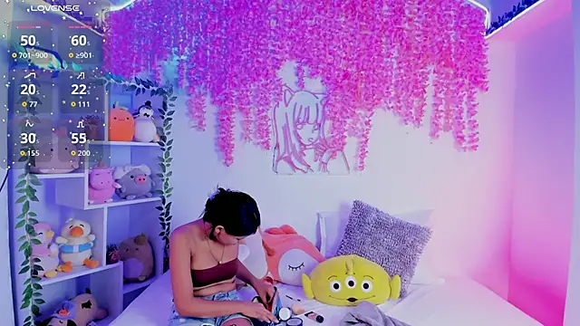 Snapshot of _hanna_sky chatting on November 8, 3:48 pm hanna sky online show from November 8, 3:48 pm