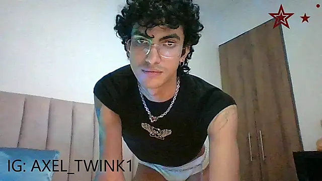 axel love13 online show from January 9, 12:50 am