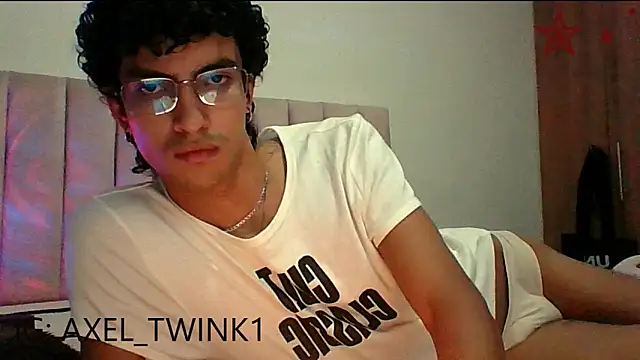 axel love13 online show from November 29, 1:06 am