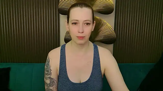 Evie Berret online show from March 28, 8:54 pm