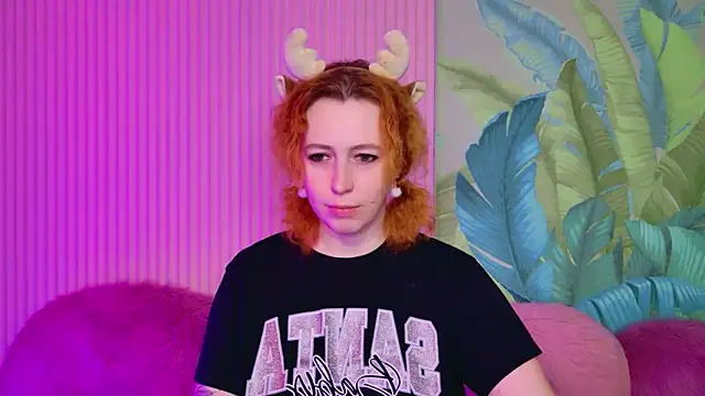 Evie Berret online show from December 17, 10:53 am